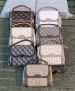 Ladies-Crossbody-Handbag-with-Detachable-Shoulder-Strap